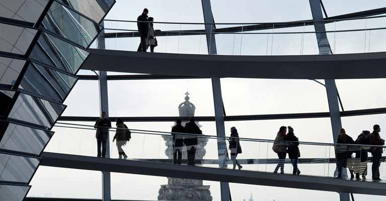 ins Deutsche übersetzen - Foto Reichstag