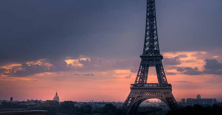 English to French - Photo Eiffel Tower