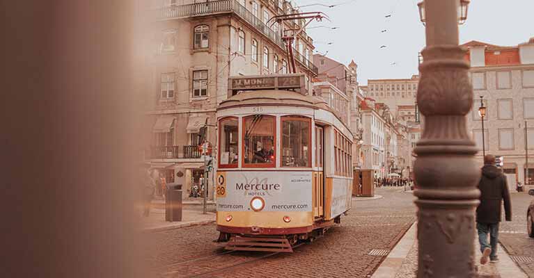 English to Portuguese - Tramway